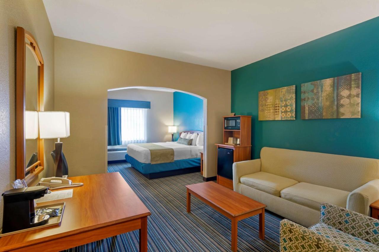 Best Western Governors Inn And Suites Wichita Exterior photo