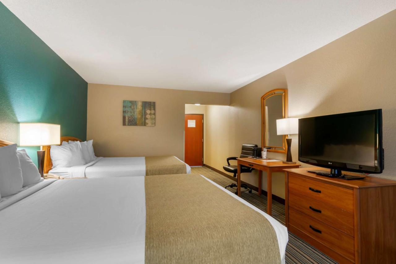 Best Western Governors Inn And Suites Wichita Exterior photo