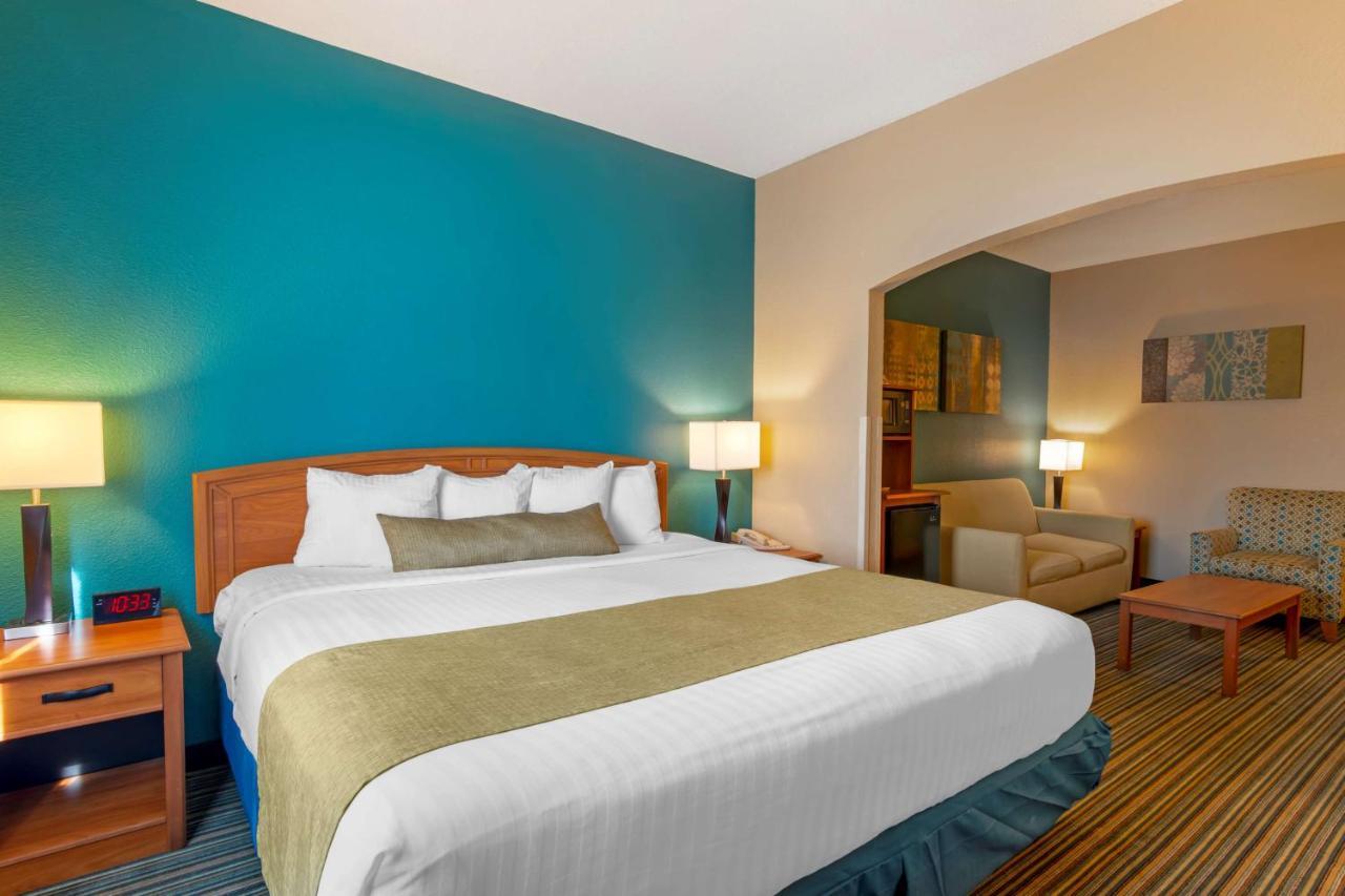 Best Western Governors Inn And Suites Wichita Exterior photo